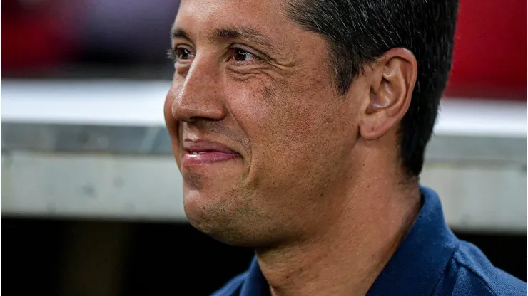 Thiago Carpini ex-tecnico do São Paulo durante partida contra o Flamengo no estádio Maracanã pelo campeonato Brasileiro A 2024.