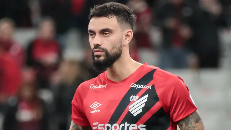 Mastriani jogador do Athletico-PR durante partida contra o Danubio no estádio Arena da Baixada pelo campeonato Copa Sul-Americana 2024. Atacante é desejado pelo Bahia.