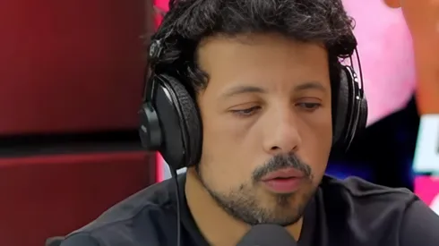 André Hernan apontou que dúvida é apenas se Alex Sandro retornará ao Brasil. Foto: Reprodução Canal André Hernan