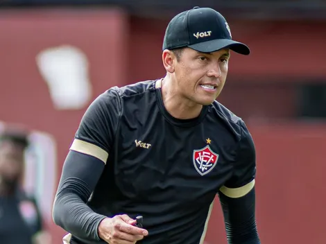 “Existe uma hierarquia”, diz Carpini ao se deparar com jogadores da mesma idade