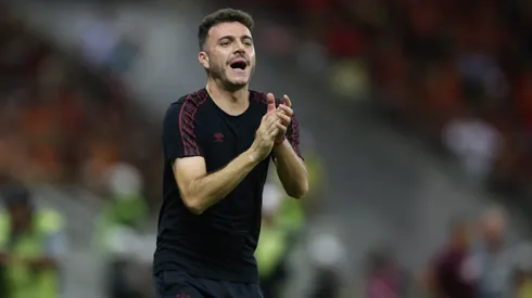 Mariano Soso está pensando nas estratégias para a Copa do Brasil e Copa do Nordeste.