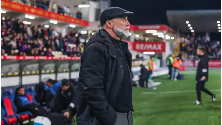 Álvaro Pacheco durante partida pelo Vitória de Guimarães no Campeonato Português 2023/24.
