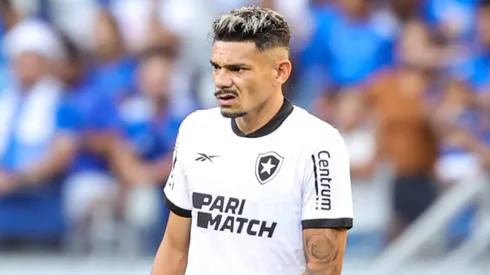 Tiquinho segue em tratativas com a diretoria do Botafogo,
