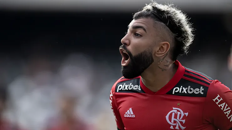 Gabigol jogador do Flamengo durante partida contra o Fluminense no estádio Engenhão pelo campeonato Carioca 2022. Atacante foi aceito pela torcida do Cruzeiro.