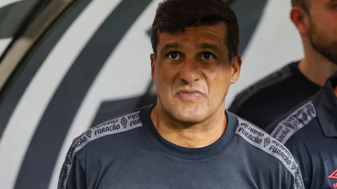 Wesley Carvalho durante confronto contra o Cruzeiro no Campeonato Brasileiro de 2023.