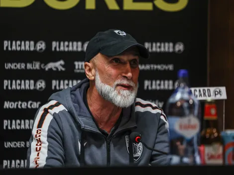 Álvaro Pacheco embarca para o Brasil e deixa recado para o Vasco