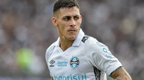 Pavón durante confronto contra o Grêmio no Campeonato Brasileiro de 2024.