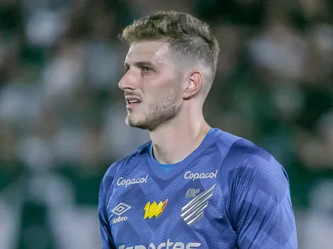 Bento pode sair do Athletico-PR após a Copa América