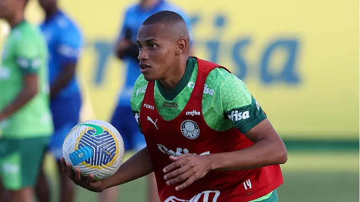 Foto: Cesar Greco/Palmeiras/by Canon - Jhon Jhon durante treinamento do Palmeiras.