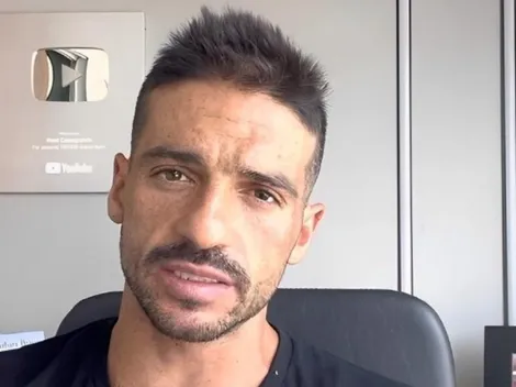 Gabigol recebe punição após foto com a camisa do Corinthians