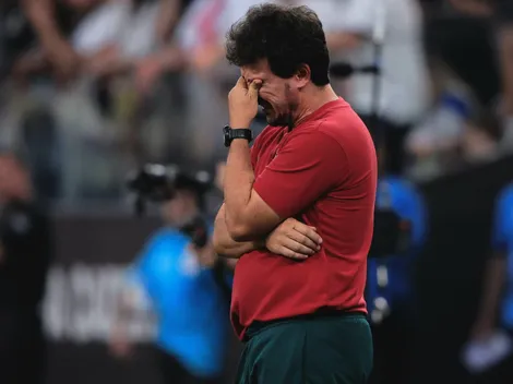 Torcedores protestam no CT após Fluminense entrar no Z4 do Brasileirão