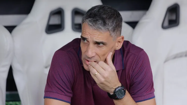 Vojvoda tecnico do Fortaleza durante partida contra o Botafogo no estadio Arena Castelao pelo campeonato Brasileiro A 2024. Lucas Emanuel/AGIF