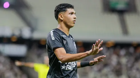 Erick Pulga voltou de lesão nesta sexta-feira – Foto: Lucas Emanuel/AGIF