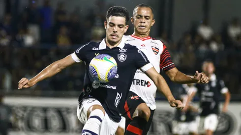 Thalys durante confronto contra o Trem na Copa Verde.