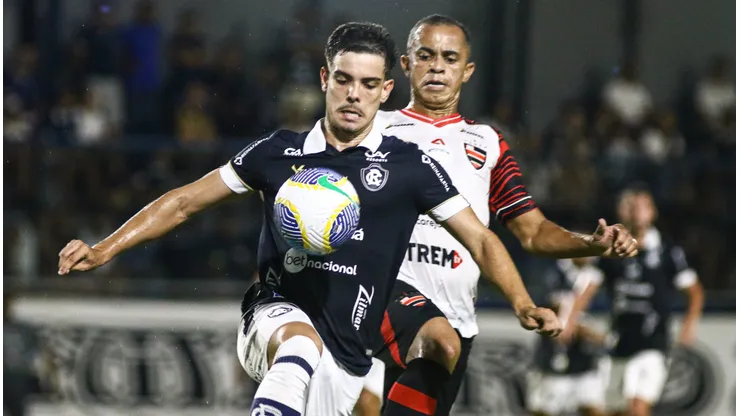 Thalys durante confronto contra o Trem na Copa Verde.