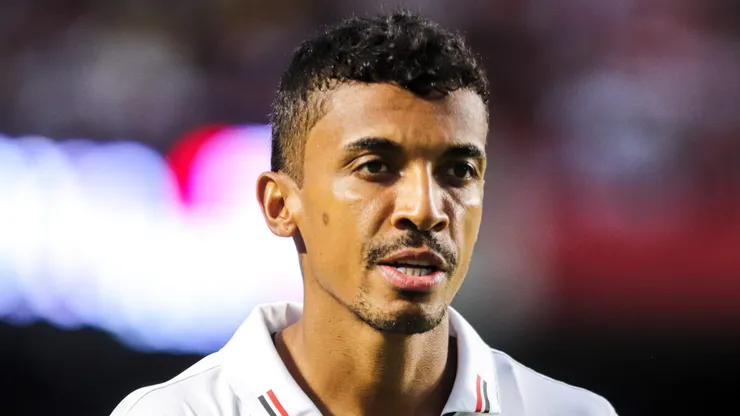 Vídeo de Luiz Gustavo chama atenção no São Paulo.