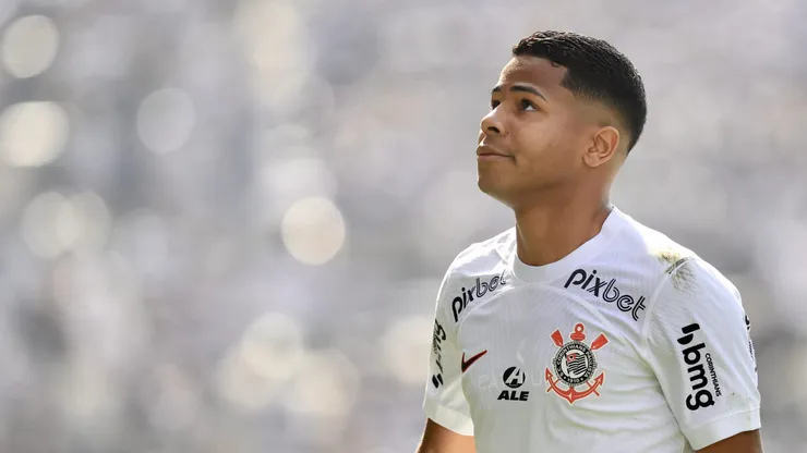 Wesley jogador do Corinthians durante partida contra o Bragantino no estadio Arena Corinthians pelo campeonato Brasileiro A 2023. Atacante segue visado por times do mercado europeu.