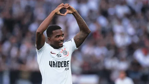 Cacá tem se destacado nas últimas partidas do Timão.