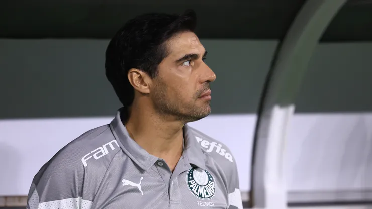 Abel Ferreira em partida pela Copa do Brasil. Treinador está entre os melhores do mundo - Foto: Marcello Zambrana/AGIF