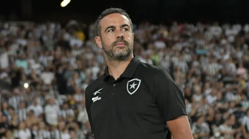 Artur Jorge faz um bom trabalho no Botafogo.