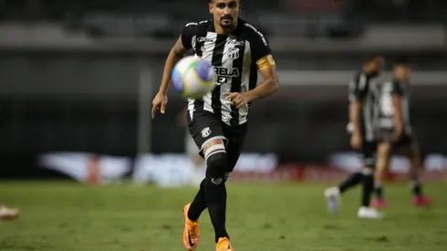 Ramon Menezes foi o autor do gol do empate - Foto: Marlon Costa/AGIF
