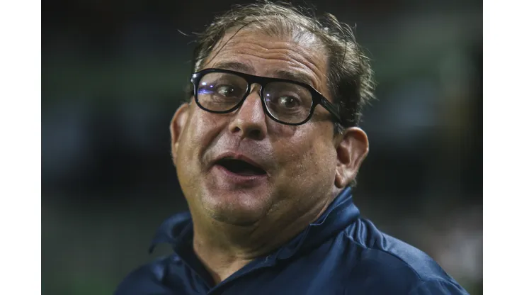 Guto Ferreira ex-tecnico do Coritiba durante partida contra o Sport no estadio Couto Pereira pelo campeonato Brasileiro B 2024. Gabriel Rosa Machado/AGIF