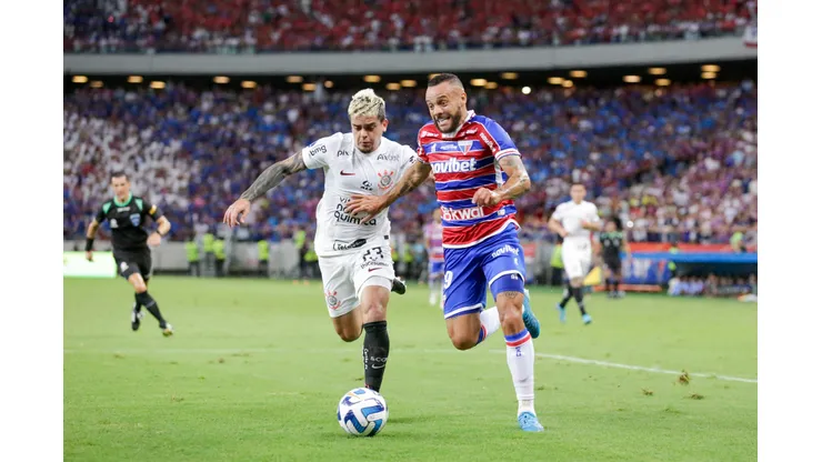 CE - FORTALEZA - 03/10/2023 - COPA SUL-AMERICANA 2023, FORTALEZA X CORINTHIANS - Guilherme jogador do Fortaleza durante partida contra o Corinthians no estadio Arena Castelao pelo campeonato Copa Sul-Americana 2023. Foto: Lucas Emanuel/AGIF