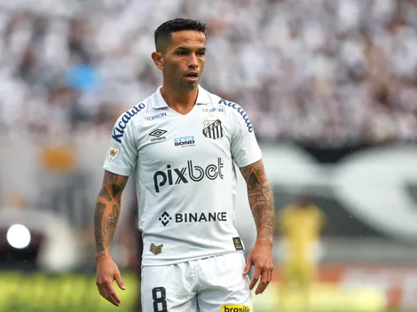 Santos toma decisão sobre Carabajal e comunica o Argentino Juniors