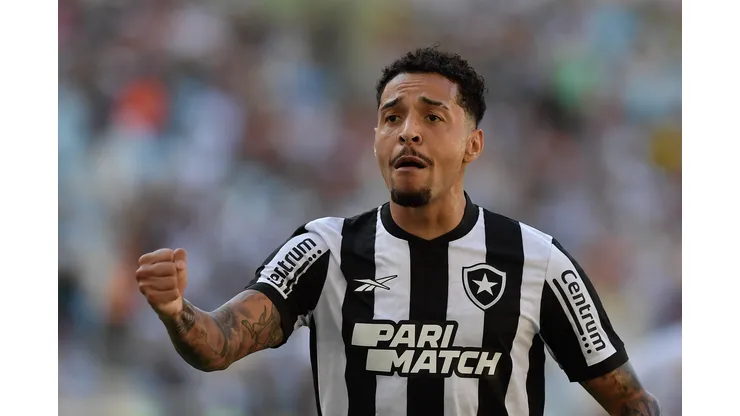 RJ - RIO DE JANEIRO - 03/03/2024 - CARIOCA 2024, FLUMINENSE X BOTAFOGO - Gregore jogador do Botafogo durante partida contra o Fluminense no estadio Maracana pelo campeonato Carioca 2024. Foto: Thiago Ribeiro/AGIF