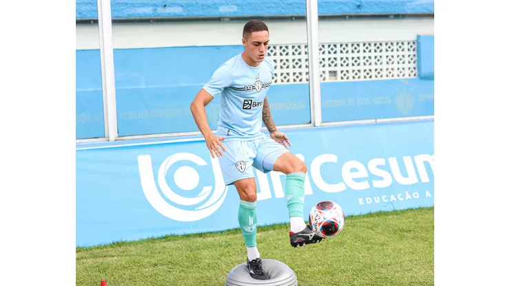 Foto: Jorge Luís Totti/Paysandu - Lucca Carvalho, zagueiro do Paysandu.