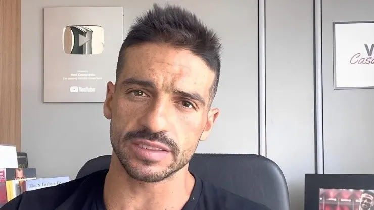 Flamengo acerta saída de atacante. Foto: Reprodução YouTube/ Venê Casagrande
