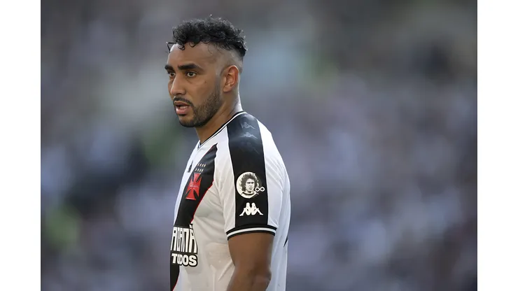 Payet jogador do Vasco durante partida contra o Nova Iguaçu no estádio Maracanã pelo campeonato Carioca 2024. Meia deve jogar a próxima partida. Foto: Jorge Rodrigues/AGIF