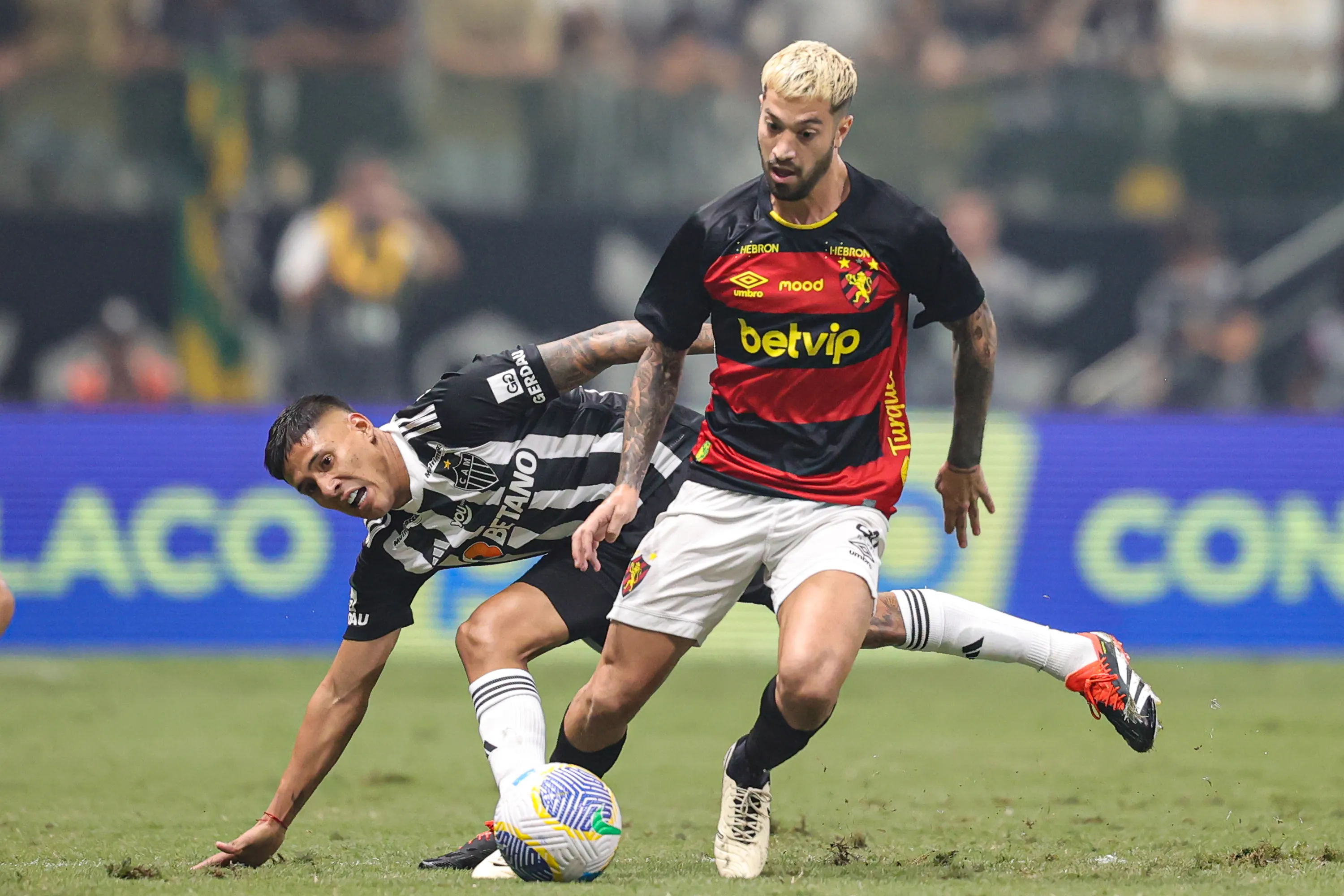 Fabricio Dominguez jogador do Sport durante partida contra o Atletico-MG