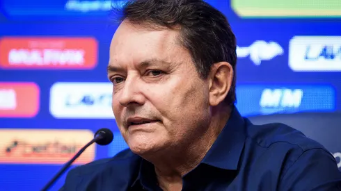 Pedro Loureço em coletiva de imprensa, na Toca da Raposa 2, em Belo Horizonte. Foto: Gustavo Aleixo/Cruzeiro