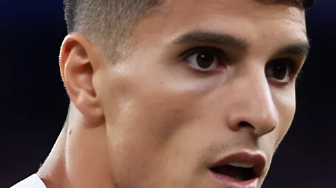 Erik Lamela of Sevilla FC looks on during the UEFA Champions League group G match between Sevilla FC and RB Salzburg at Estadio Ramon Sanchez Pizjuan on September 14, 2021 in Seville, Spain. Timão desistiu do atacante. (Photo by Fran Santiago/Getty Images)