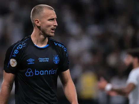 Notícia 'forte' sobre Rodrigo Ely 'explode' no Grêmio 