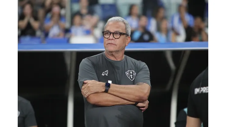 Helio dos Anjos tecnico do Paysandu durante partida contra o Remo no estadio Mangueirao pelo campeonato Copa Verde 2024. Fernando Torres/AGIF