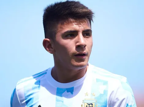 Botafogo fechou a contratação de Thiago Almada oficialmente 