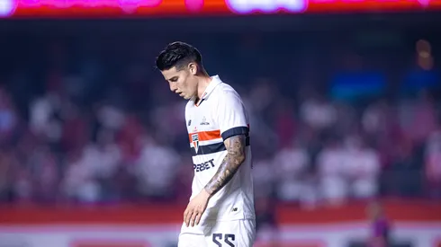 James ainda não convenceu com a camisa do São Paulo – Foto: Leonardo Lima/AGIF