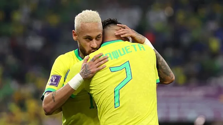Neymar e Lucas Paquetá pela Seleção Brasileira na Copa do Mundo em 2022