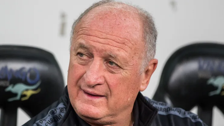 Felipão comandando o Athletico-PR em 2022