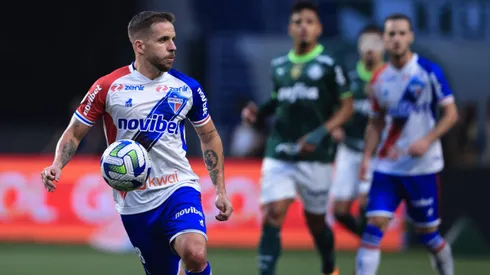Sport quer e Fortaleza pode negociar Lucas Sasha (Imagem: Ettore Chiereguini/AGIF)