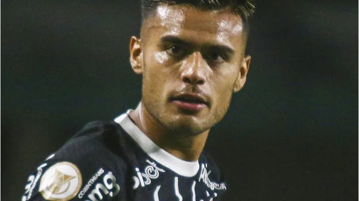 Fausto Vera jogador do Corinthians durante partida contra o Coritiba no estadio Couto Pereira pelo campeonato Brasileiro A 2023.
