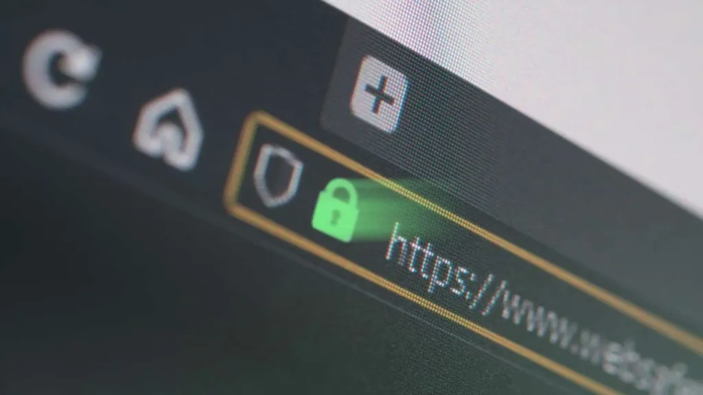 É uma imagem de uma barra de URL com um cadeado verde ao lado de uma URL começando com HTTPS, indicando que é um site seguro. Isso é uma representação de como a Betnacional é confiável.