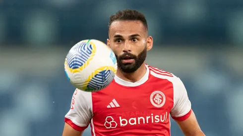 Thiago Maia durante confronto contra o Cuiabá no Campeonato Brasileiro de 2024.