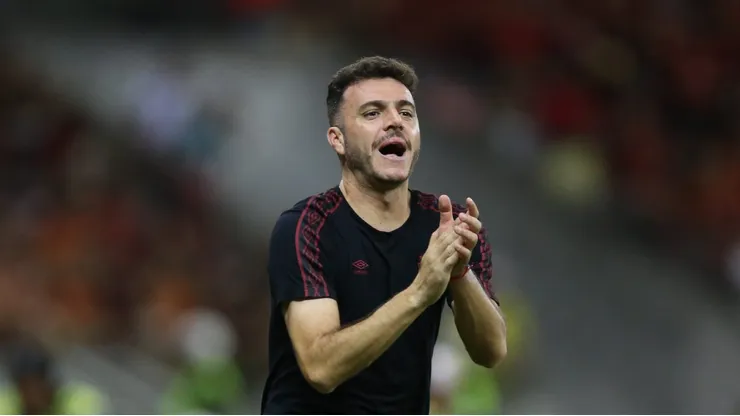 Mariano Soso tecnico do Sport, durante a partida contra o Nautico na Arena de Pernambuco, valida pela Final do campeonato pernambucano 2024