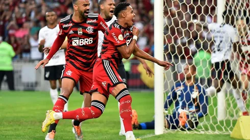 Flamengo comemora gol contra o Corinthians (A.PAES / Alamy Stock Photo)