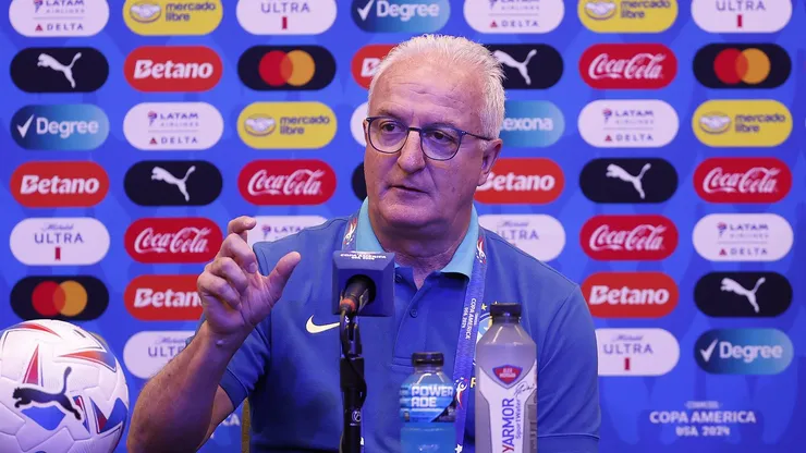 Dorival Junior durante entrevista coletiva no Sofi Stadium no último domingo (23). Foto: Rafael Ribeiro/CBF