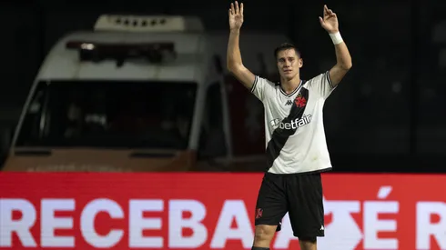 Estrella marcou seu primeiro gol como profissional – Foto: Jorge Rodrigues/AGIF