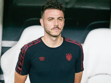 Luciano Castán vira desfalque e Mariano Soso terá que mudar zaga